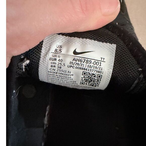 Womens Nike Air Max 270 Black White Size 8.5 AH6789-001 (Men Size 6.5) - Picture 2 of 7